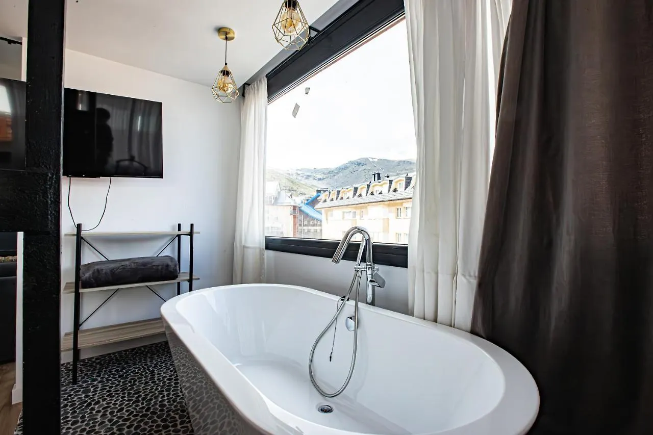 Holidays, Edelweiss, 1 Dormitorio, 4 Personas Sierra Nevada 0*,  Spain